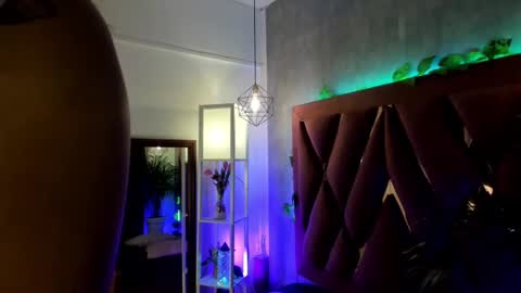 Snapshot of megan_inked_ chatting on February 14, 2025, 2:39 am online show from February 14, 2025, 2:39 am