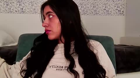 Snapshot of megan_lof chatting on October 22, 2025, 3:12 pm Megan online show from October 22, 2025, 3:12 pm