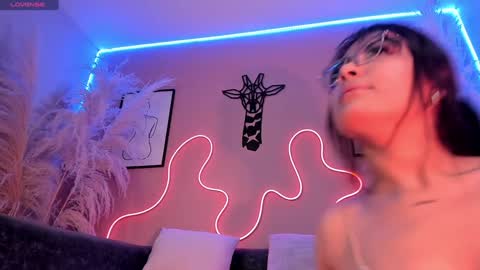     online show from December 26, 2024, 12:49 pm