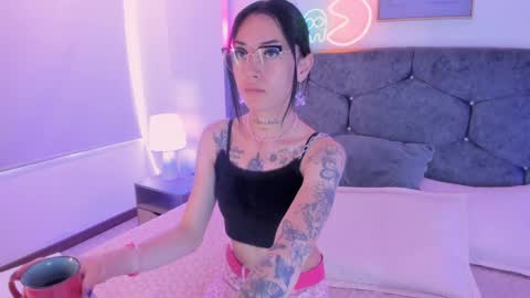 Snapshot of megan_morphy chatting on May 22, 2026, 12:33 pm megan_morphy online show from May 22, 2026, 12:33 pm