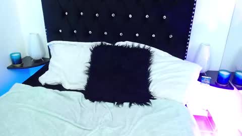 megan_saint online show from September 11, 2025, 4:12 am