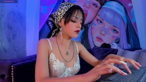 Snapshot of megan_shyne chatting on December 15, 2025, 6:28 am megan_shyne online show from December 15, 2025, 6:28 am