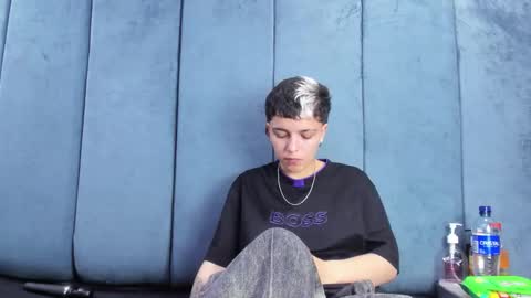 Snapshot of megan_thompsonn_ chatting on May 7, 2026, 2:17 am megan_thompsonn_ online show from May 7, 2026, 2:17 am