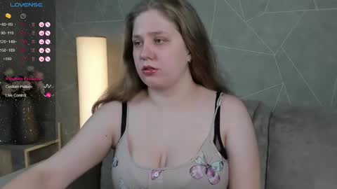 Snapshot of megan_violer chatting on January 7, 2025, 3:23 pm Megan Mon Fri 1600-2200pm Tue Wen Sat 0900-1600pm online show from January 7, 2025, 3:23 pm