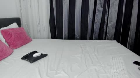 Snapshot of megancherrly chatting on December 13, 2024, 9:52 pm megancherrly online show from December 13, 2024, 9:52 pm