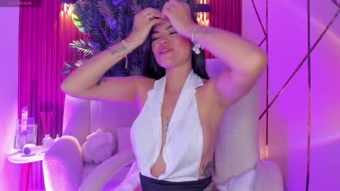 Snapshot of meganfox9 chatting on May 20, 2026, 4:02 pm Megan Nice to meet you online show from May 20, 2026, 4:02 pm