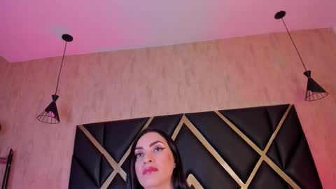 Megan Hofman online show from September 16, 2025, 9:16 pm