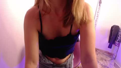 Snapshot of meganlk chatting on June 7, 2026, 11:14 am MEGAN online show from June 7, 2026, 11:14 am