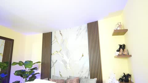 Megan Lowell online show from January 12, 2026, 11:48 am