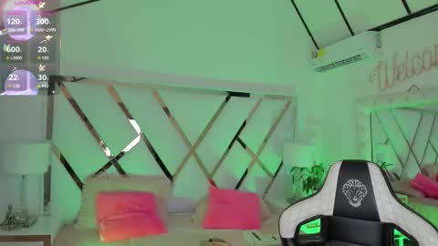 Megan  online show from March 18, 2026, 3:09 am