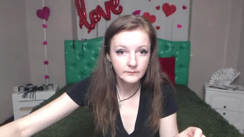 Snapshot of meganpirs chatting on May 8, 2026, 7:19 pm MeganPirs online show from May 8, 2026, 7:19 pm