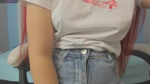 Snapshot of meganqueen2 chatting on November 19, 2025, 12:16 pm Megan Queen online show from November 19, 2025, 12:16 pm