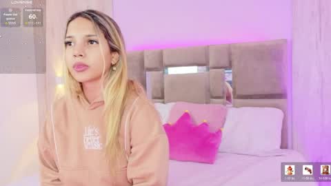 Snapshot of meganrosse__ chatting on April 11, 2026, 11:58 am Megan online show from April 11, 2026, 11:58 am