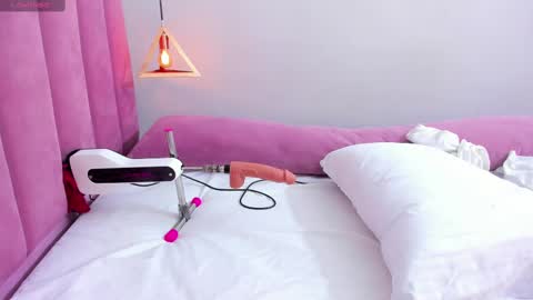 Megan  online show from October 2, 2025, 8:05 pm