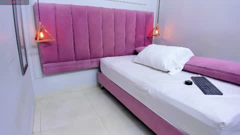 Snapshot of megansaenz_1 chatting on June 22, 2026, 7:33 pm Megan online show from June 22, 2026, 7:33 pm