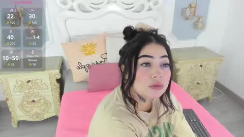 Snapshot of meganstar__ chatting on November 18, 2025, 12:20 pm Megan online show from November 18, 2025, 12:20 pm