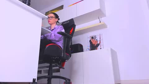 Snapshot of meganstones chatting on February 9, 2025, 8:13 pm Megan online show from February 9, 2025, 8:13 pm