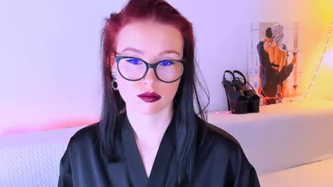 Snapshot of meganstones chatting on October 6, 2025, 5:43 pm Megan online show from October 6, 2025, 5:43 pm