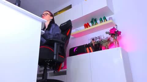 Snapshot of meganstones chatting on January 11, 2026, 4:34 pm Megan online show from January 11, 2026, 4:34 pm