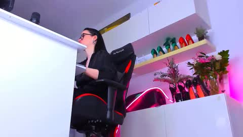 Snapshot of meganstones chatting on February 19, 2026, 6:37 pm Megan online show from February 19, 2026, 6:37 pm