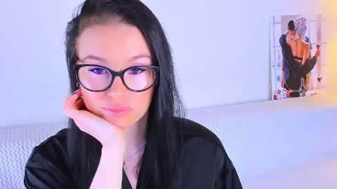 Snapshot of meganstones chatting on May 6, 2026, 6:13 pm Megan online show from May 6, 2026, 6:13 pm