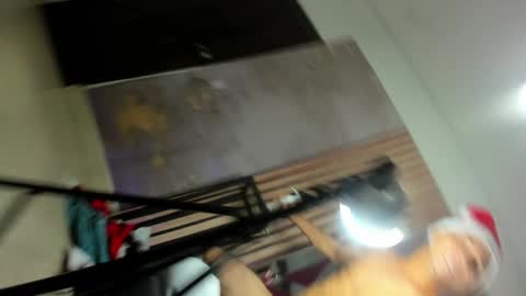 Snapshot of megansullivann chatting on December 13, 2025, 10:48 pm megansullivann online show from December 13, 2025, 10:48 pm