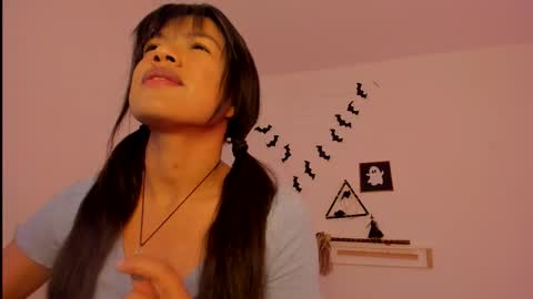 Snapshot of meganthompsonn chatting on September 23, 2025, 6:22 pm Megan online show from September 23, 2025, 6:22 pm