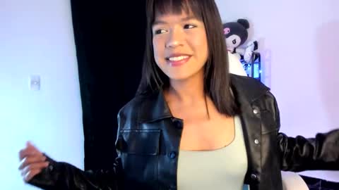 Snapshot of meganthompsonn chatting on January 13, 2026, 4:29 am Megan online show from January 13, 2026, 4:29 am