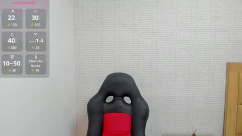 Snapshot of meganzarick chatting on September 29, 2025, 12:21 pm M E G A N online show from September 29, 2025, 12:21 pm