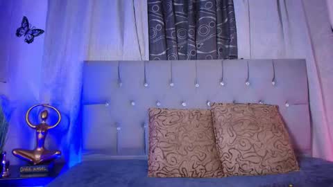 meggan online show from November 23, 2025, 4:56 am