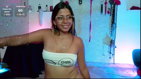 Snapshot of meggan_greey chatting on December 28, 2024, 12:04 am Your best slave online show from December 28, 2024, 12:04 am