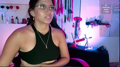 Snapshot of meggan_greey chatting on January 23, 2025, 10:33 pm Your best slave online show from January 23, 2025, 10:33 pm