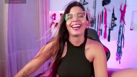 Snapshot of meggan_greey chatting on September 23, 2025, 10:02 pm Your best slave online show from September 23, 2025, 10:02 pm