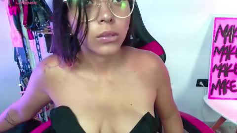 Snapshot of meggan_greey chatting on November 14, 2025, 4:38 pm Your best slave online show from November 14, 2025, 4:38 pm