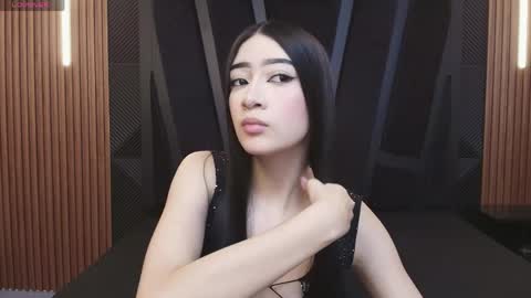 Snapshot of meggan_luxx chatting on April 1, 2026, 11:11 am MEGGAN LUXX online show from April 1, 2026, 11:11 am