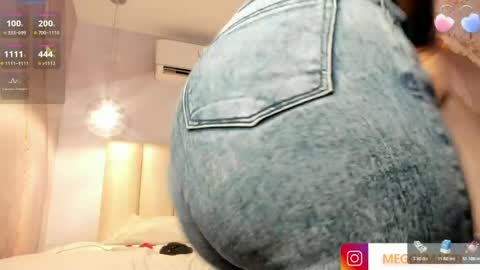 Snapshot of meggy_mae chatting on May 14, 2026, 2:13 pm MEGGY MAE online show from May 14, 2026, 2:13 pm