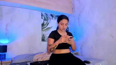Snapshot of meggy_mae chatting on July 29, 2026, 12:25 pm MEGGY MAE online show from July 29, 2026, 12:25 pm
