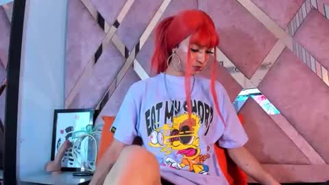 meghanqueen__ online show from May 2, 2026, 5:45 am