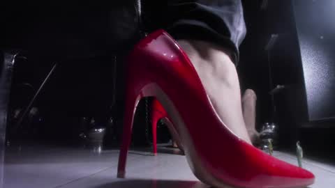 Snapshot of megoddessara chatting on July 28, 2026, 9:03 pm Goddess Sara online show from July 28, 2026, 9:03 pm