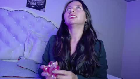 Snapshot of mei_hells chatting on March 8, 2026, 12:08 am Mei online show from March 8, 2026, 12:08 am