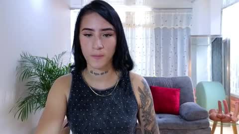 Snapshot of mei_naughtycat chatting on February 6, 2025, 8:13 pm Mei online show from February 6, 2025, 8:13 pm