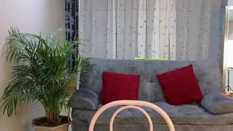 Snapshot of mei_naughtycat chatting on February 17, 2025, 1:58 am Mei online show from February 17, 2025, 1:58 am