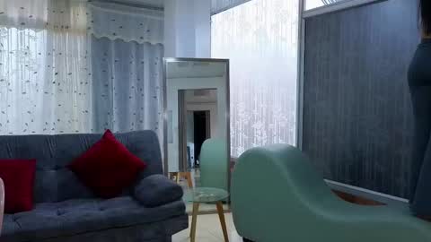 Snapshot of mei_naughtycat chatting on February 17, 2025, 7:53 pm Mei online show from February 17, 2025, 7:53 pm