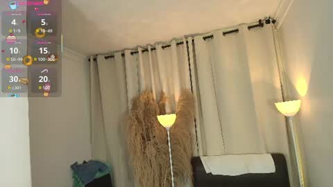 Snapshot of meii_luna chatting on July 8, 2026, 12:42 pm meii_luna online show from July 8, 2026, 12:42 pm