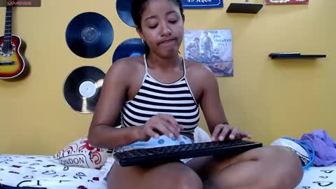 Snapshot of meisevil77 chatting on June 2, 2026, 3:19 am MEIS online show from June 2, 2026, 3:19 am