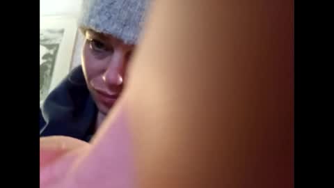 mejimbo online show from February 12, 2025, 3:40 am