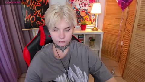 Snapshot of mekurisu chatting on March 7, 2025, 1:31 am mekurisu online show from March 7, 2025, 1:31 am