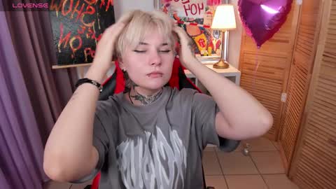 Snapshot of mekurisu chatting on March 11, 2025, 4:32 am mekurisu online show from March 11, 2025, 4:32 am