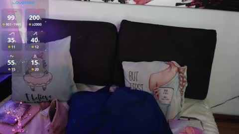 Snapshot of mel_raise chatting on February 4, 2025, 6:49 pm mel raise online show from February 4, 2025, 6:49 pm