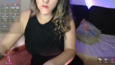 Snapshot of mel_raise chatting on March 12, 2025, 9:03 pm mel raise online show from March 12, 2025, 9:03 pm